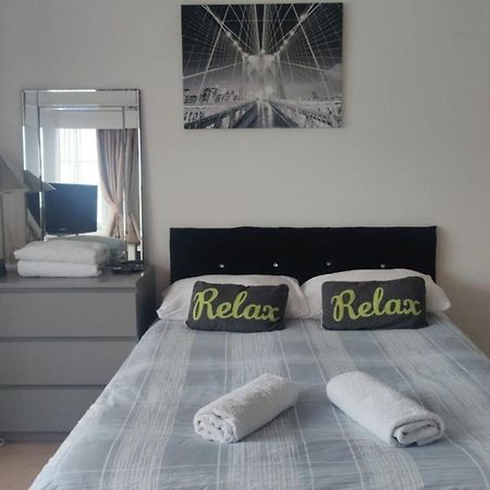 Studio On Golders Green Road Apartment ลอนดอน ภายนอก รูปภาพ