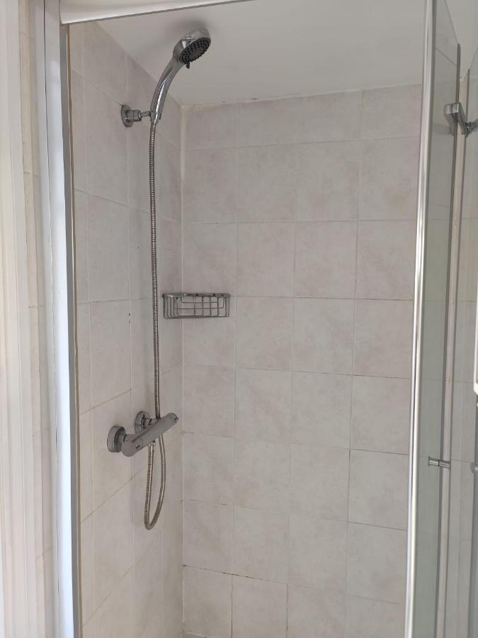 Studio On Golders Green Road Apartment ลอนดอน ภายนอก รูปภาพ